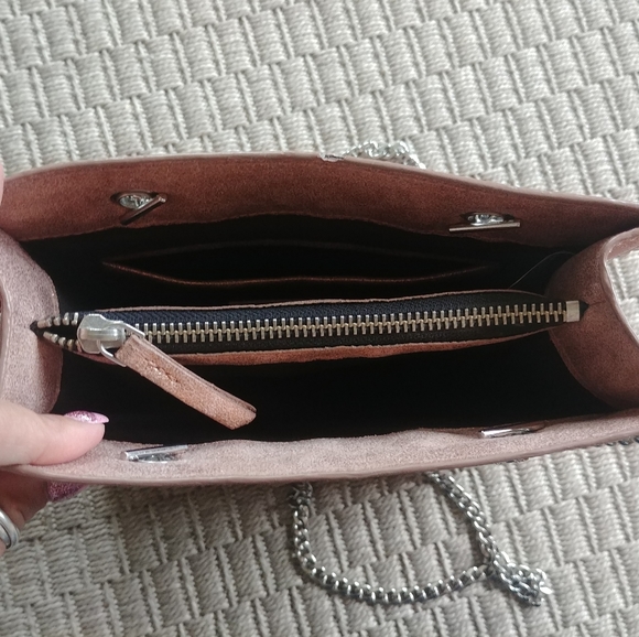 Like New Zara Woman Rose Gold Chain Strap Purse - Picture 2 of 7